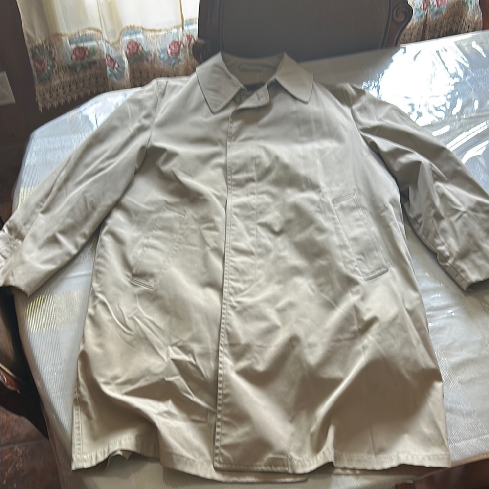 Classic Men's Beige Trench Coat